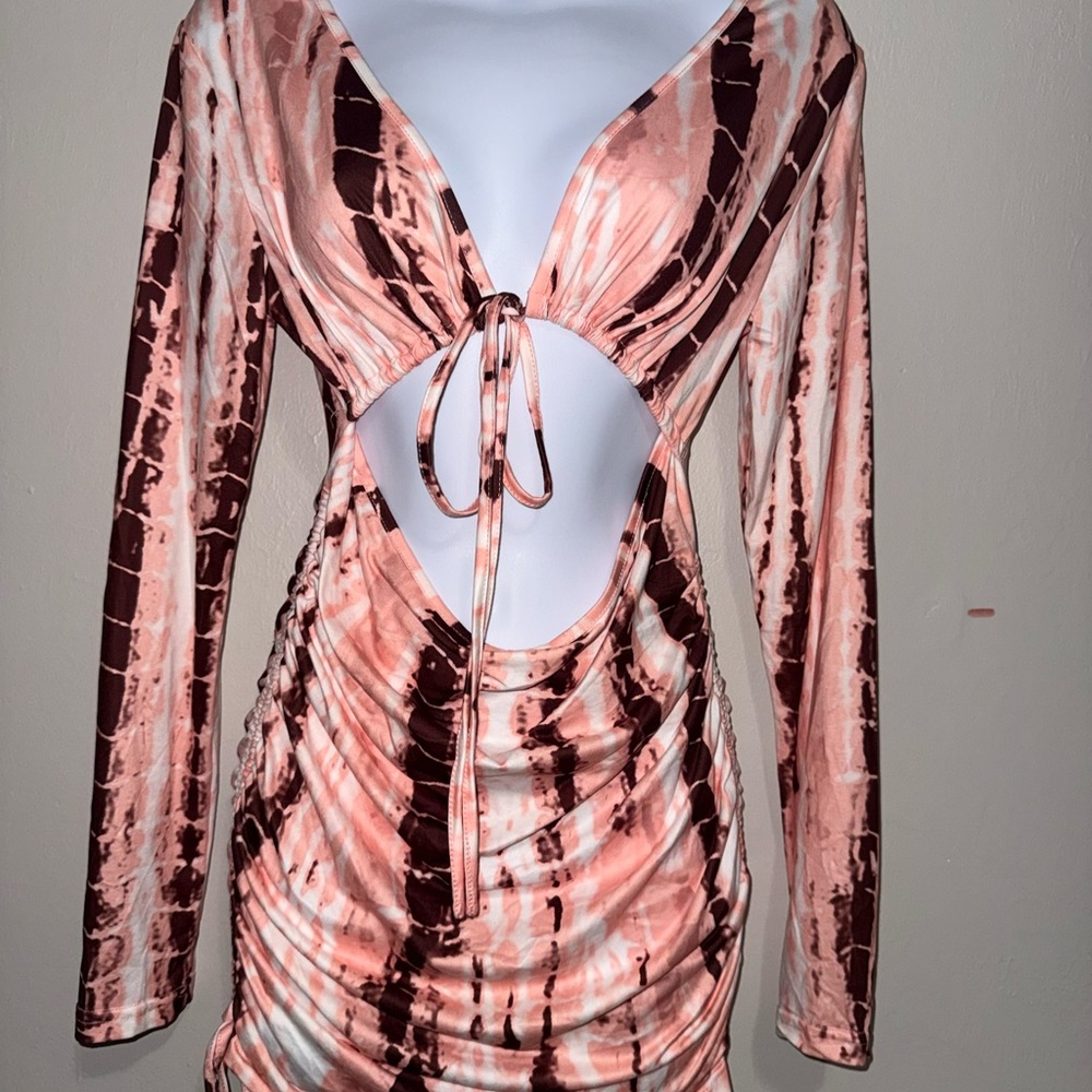 Tie-Front Cutout Bodycon Dress in Pink & Brown